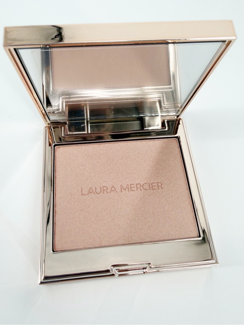 Laura Mercier Highlight Powder in Rose Glow New